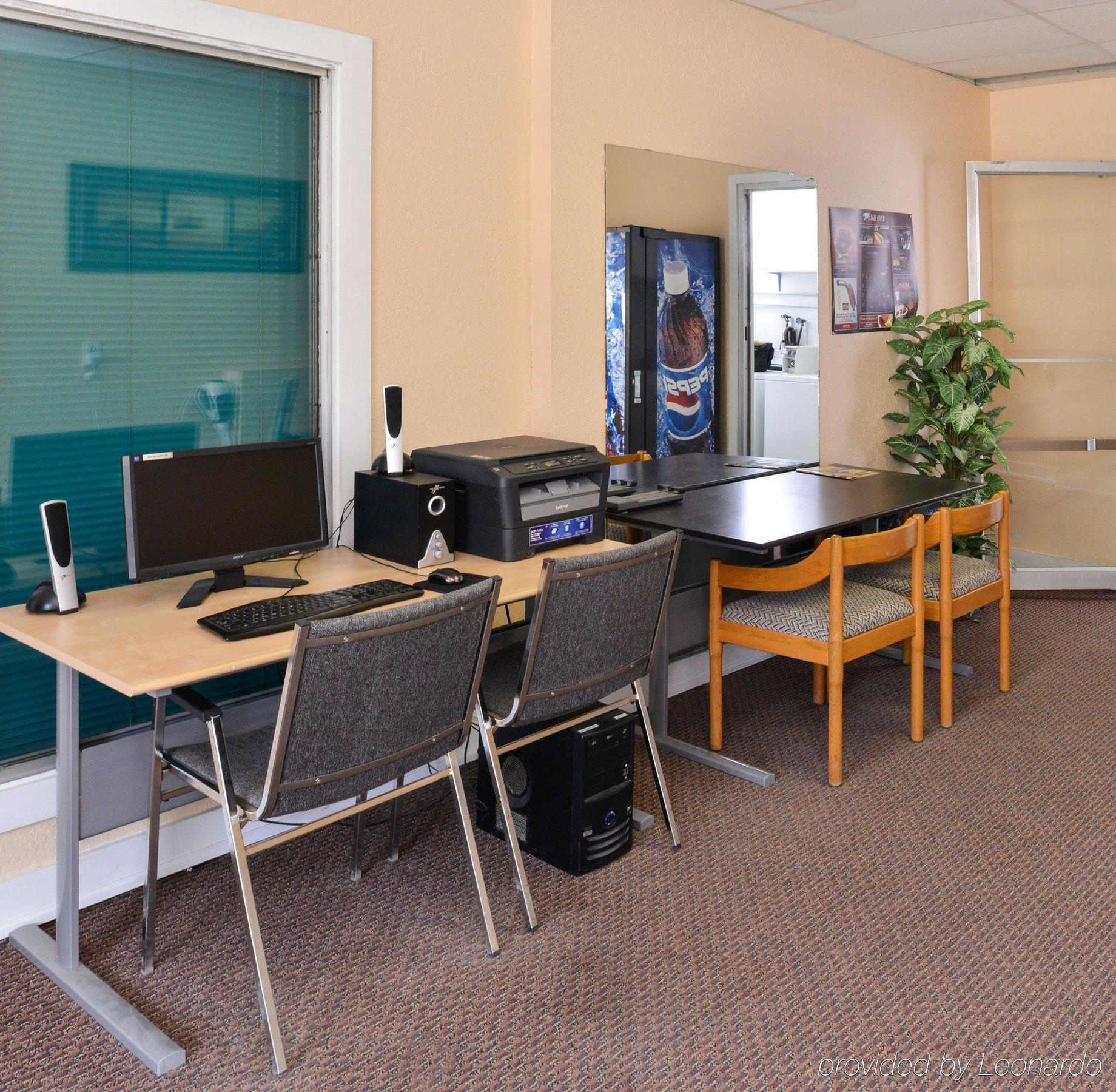 Canadas Best Value Inn Whitecourt Exterior foto